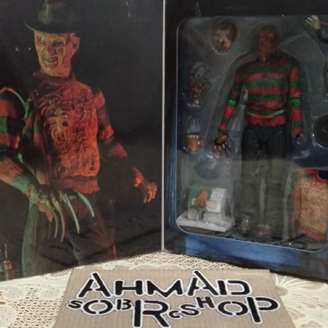 Action figure horror freddy box