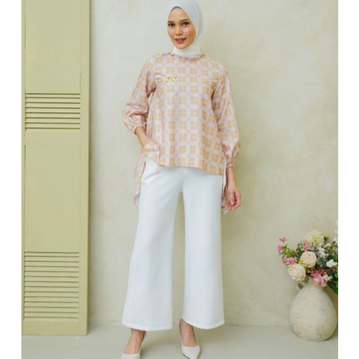 Mia Blouse by Wearing Klamby