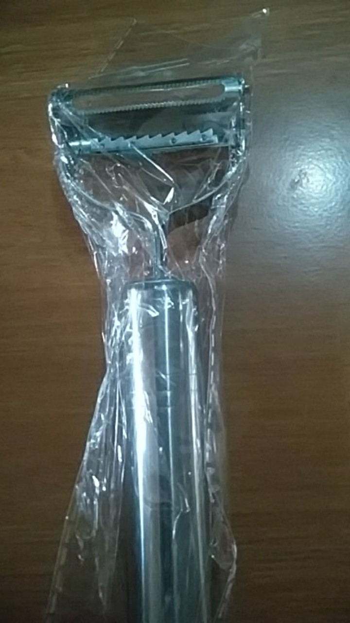 Peeler Stainless Steel / Peeler Parutan Sayur & Buah