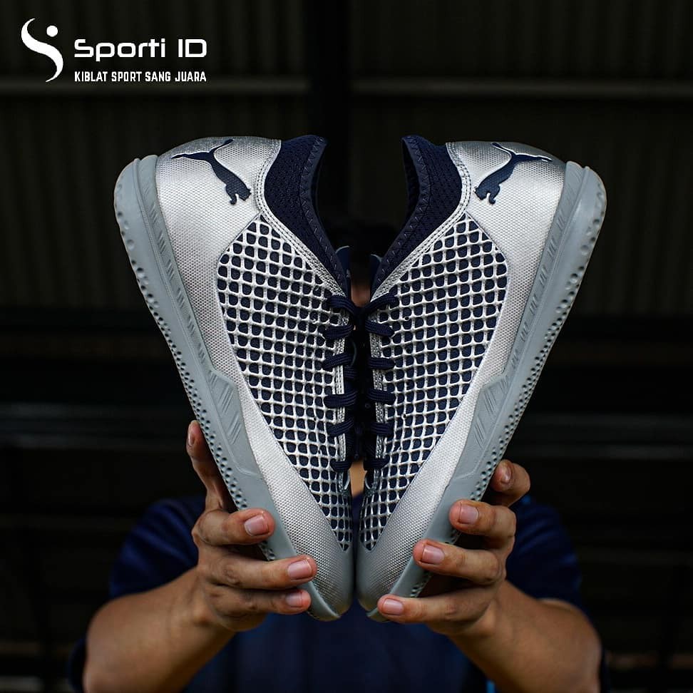 Sepatu Futsal Puma Future 2.4 IT - Silver 104842-04 Original