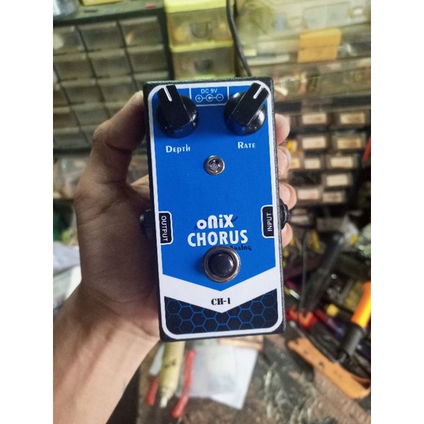 onix analog Chorus Bonus KLIP BATERAI  DC9V POLARITAS negative Center