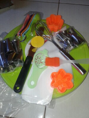 Set Dekorasi Kue Tart Lengkap & Murah(44)