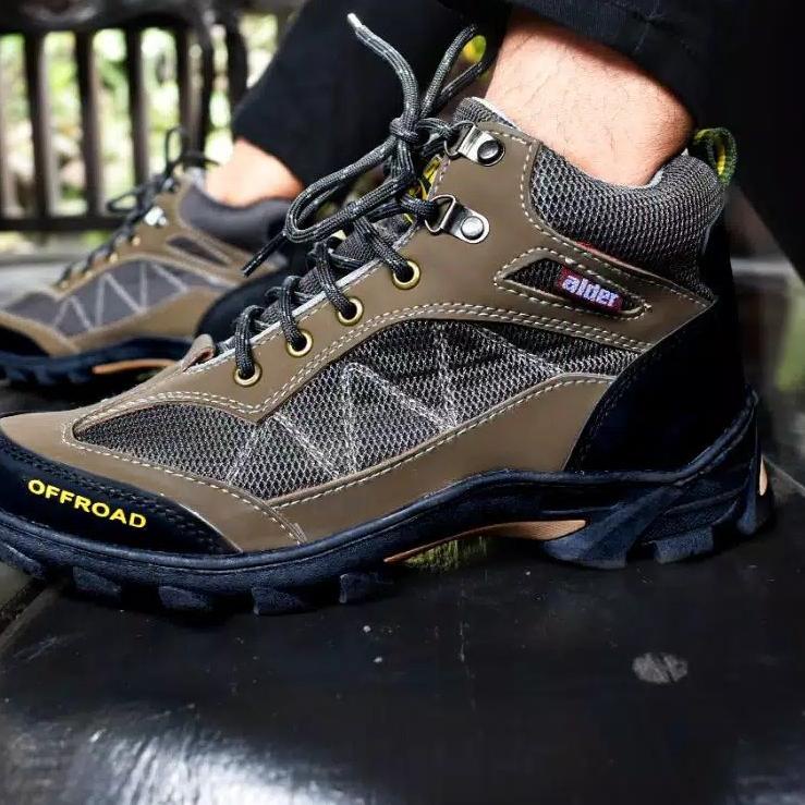 Sepatu Safety Gunung Boots Kerja Boot Hiking Septi Outdoor Tactical Septy Touring Proyek Motor Safty