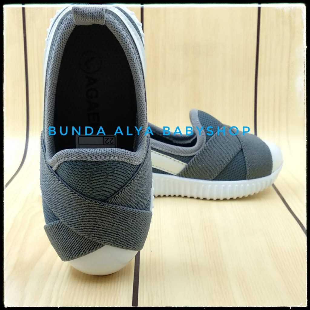 Sepatu Anak Perempuan Usia 6 7 Tahun ABU - Sepatu Anak Cewek Sporty Anti Licin Alas Karet Size 33- 34