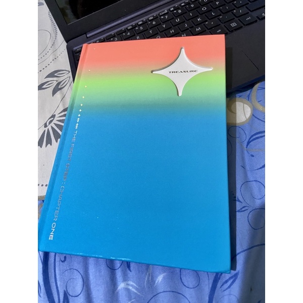 Album Treasure The First Step: Chapter One