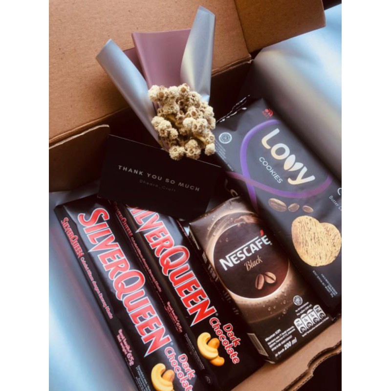 

Hampers Premium Black Snack