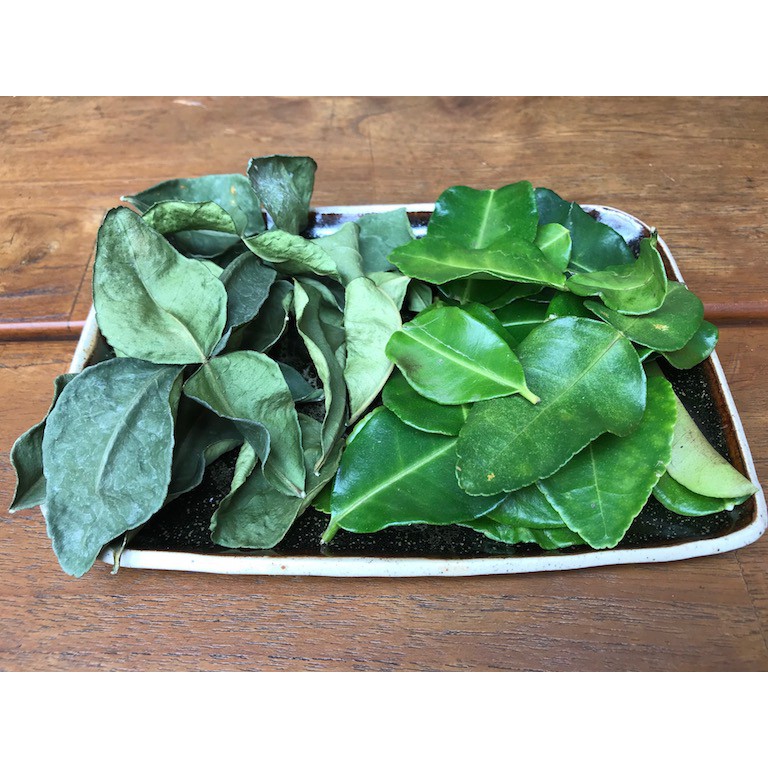 

Daun jeruk Kafir lime leaf Bumbu dapur