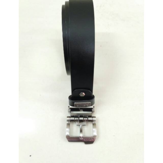 Ikat pinggang kulit casual levis