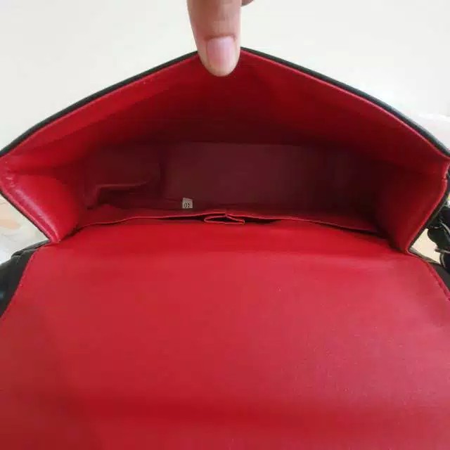 201037 Tas Selempang Wanita Import Slingbag Cewek Impor Sling Shoulder Bag Cewe Slempang Bahu (1 KG MUAT 2) BTH11000 GT1006 BQ2535 CR7145 BTH11000B EL5103 LT1730