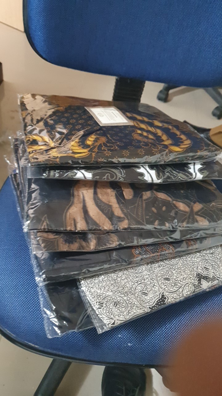 Kain Batik / Kemeja Batik Solo / Kemeja Batik Sragen / Batik Hans