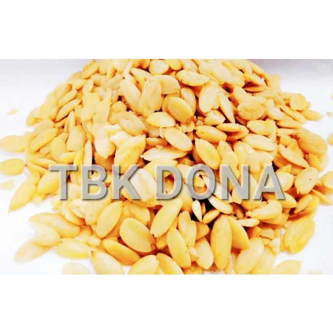 

Produk Terbaru Kacang Kenari Mentah Repack 1 Kg
