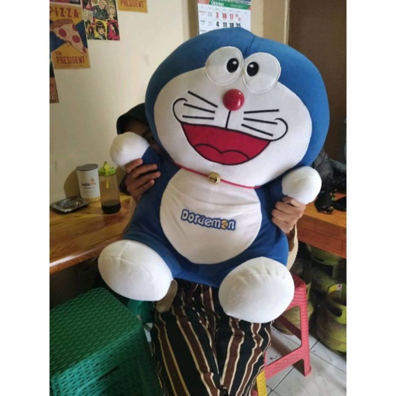 BONEKA DORAEMON BESAR GIANT SUPER JUMBO 1 METER SNI KADO ULANG TAHUN TEMAN PACAR