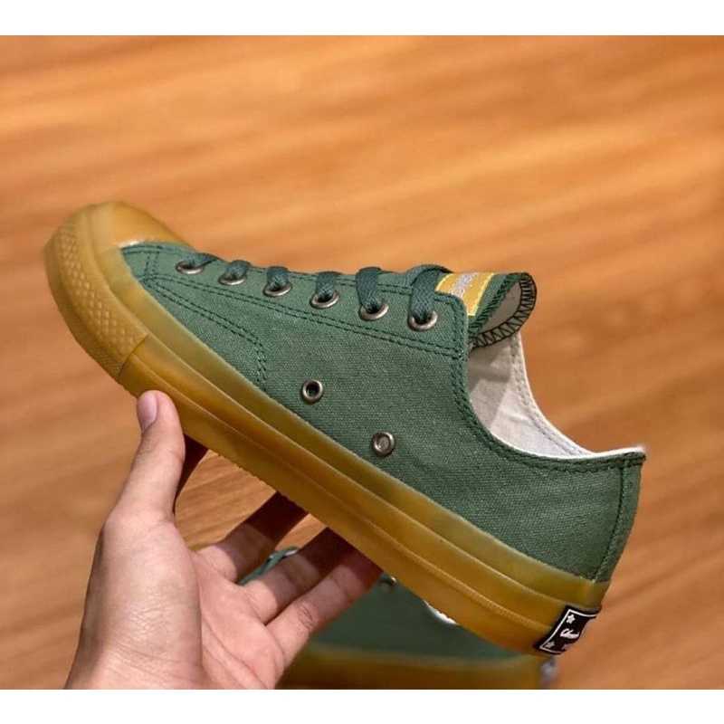 Ventela 70s low black gum white & army green