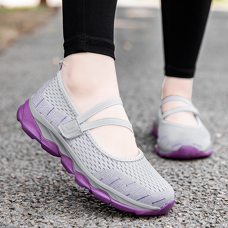 Sepatu Sneakers Wanita Outdoor Kasual Santai Luar Bernapas Anti Slip Sepatu Wanita Dewasa Flatshoes Olahraga Terbaru 038