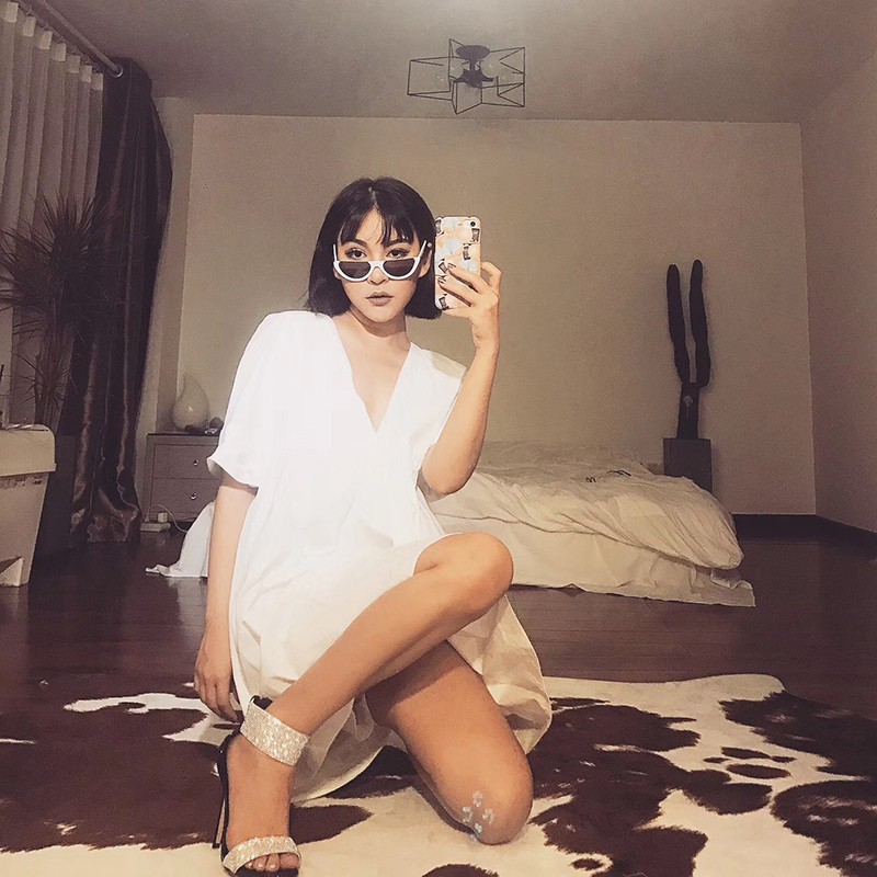 (YUZHU) Bayar di Tempat Kacamata Hitam Wanita Model Vintage Hip Hop Frame Setengah Ukuran Kecil