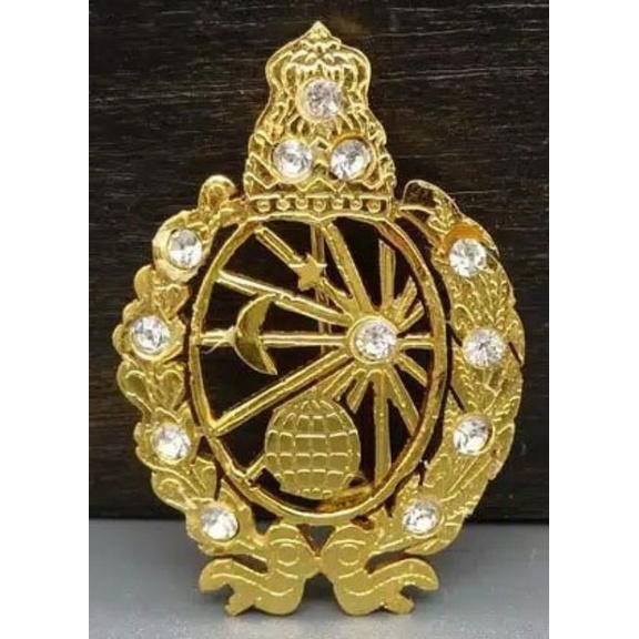 Fashion Pin Bros Lambang Logo Keraton Solo Kuningan