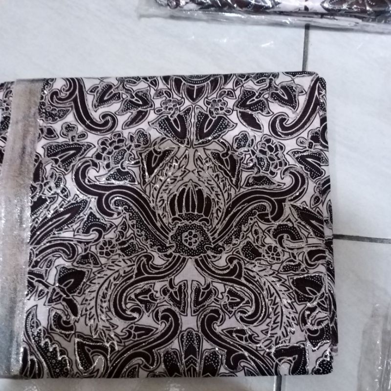 Kain Jarik Prada Pengantin Lis silver