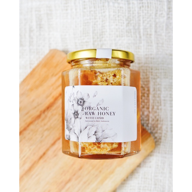 

Raw Honey with Honeycomb