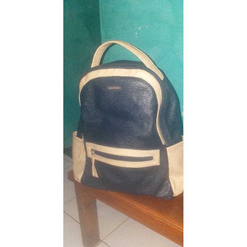 preloved stuff backpack Sophie Martin