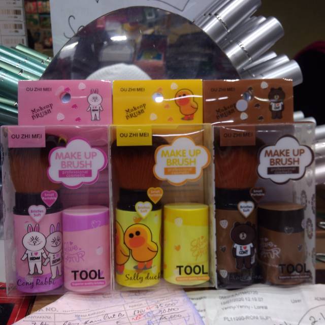 kuas blush on line besar