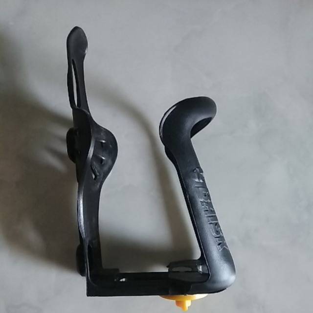 Cagak Botol / bottle Cage Baisk