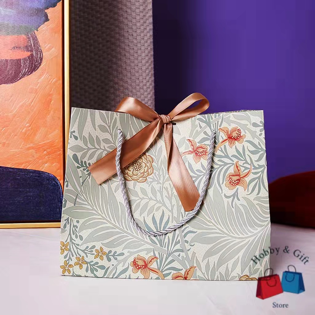 

Paper Bag Premium/Tas Kado/Gift Bag/Souvenir Bag FREE PITA Uk.P36 x L12 x T25