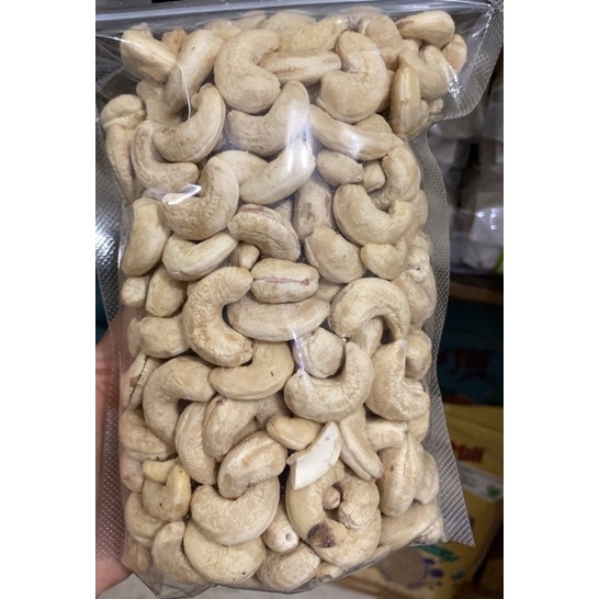 

Kacang Mede Mentah / Raw Cashew 250gr