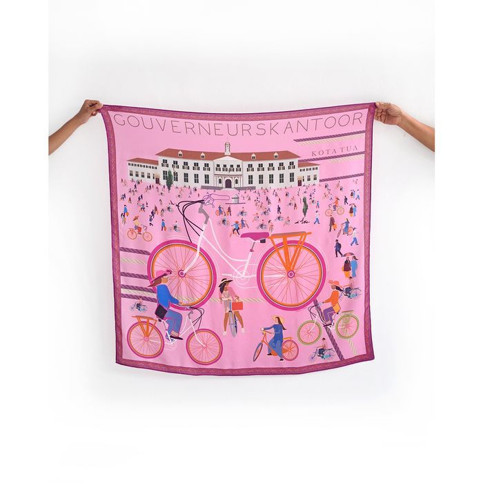 

Kota Tua Pale Neon Pink Jakarta Square Gift Kado Limited
