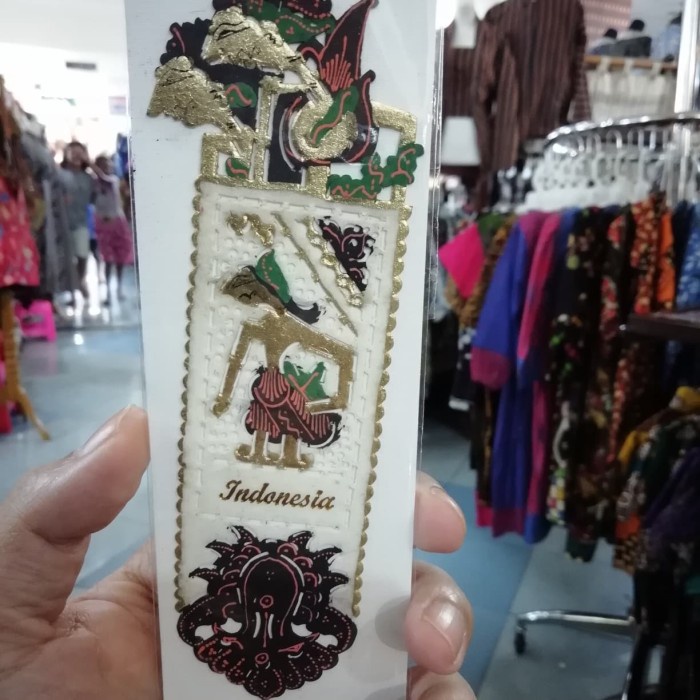 

Bergaransi Souvenir Pembatas Buku Wayang Tulisan Indonesia High Quality Berkualitas