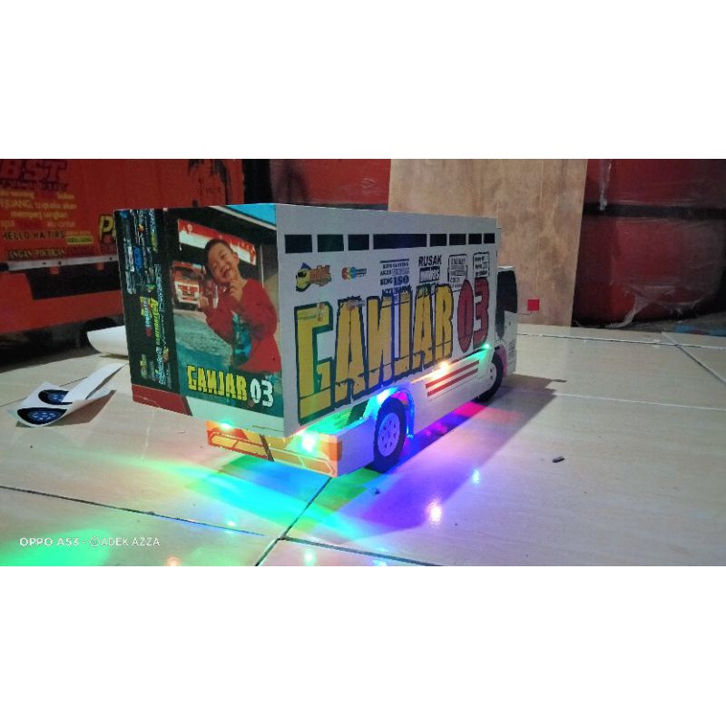 miniatur truck besar full BONUS STIKER CCTV bisa belok