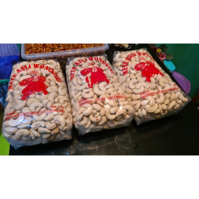 

kacang mete mentah asli Wonogiri 1kg