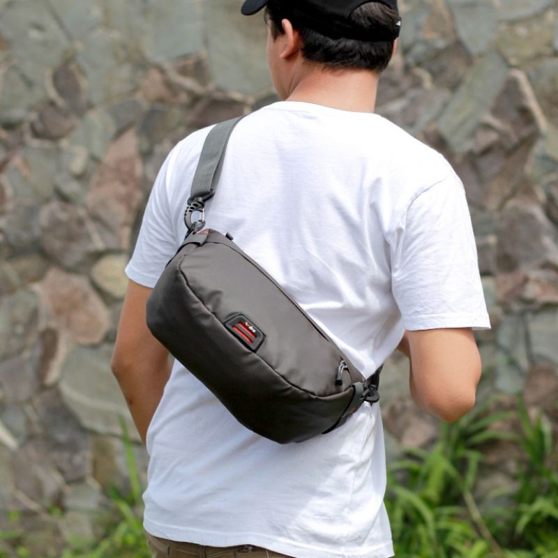 ARGL Tas Selempang Pria Anti Air Tas Selempang Sling Bag Cowok Waterproof Terbaru