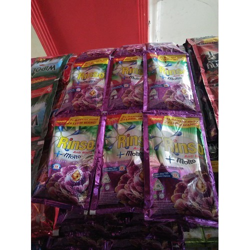Rinso Cair Anti Noda Rinso Molto Deterjen Cair Parfum Essence Renceng 6 sachet x 40ml