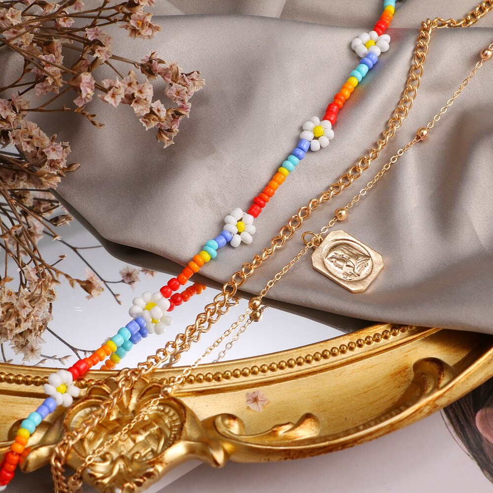 Daisy Color Rice Bead Multilayer Necklace Bohemia Multilayered Vintage Necklaces For Women Portrait Pendant Popular Chain Necklace 2021 Trend Jewelry