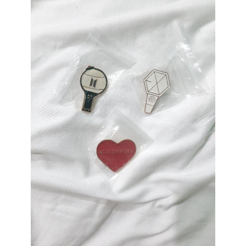ENAMEL PIN BTS EXO BLACKPINK