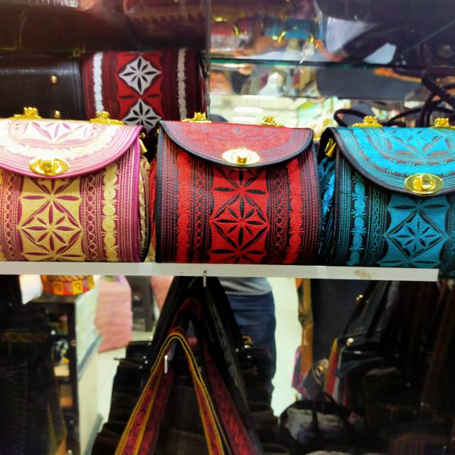 TAS TANGAN KECIL KHAS ACEH