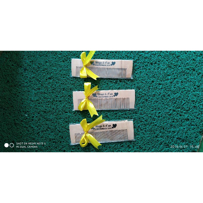 souvenir sisir kayu/sisir kecil/sisir murah