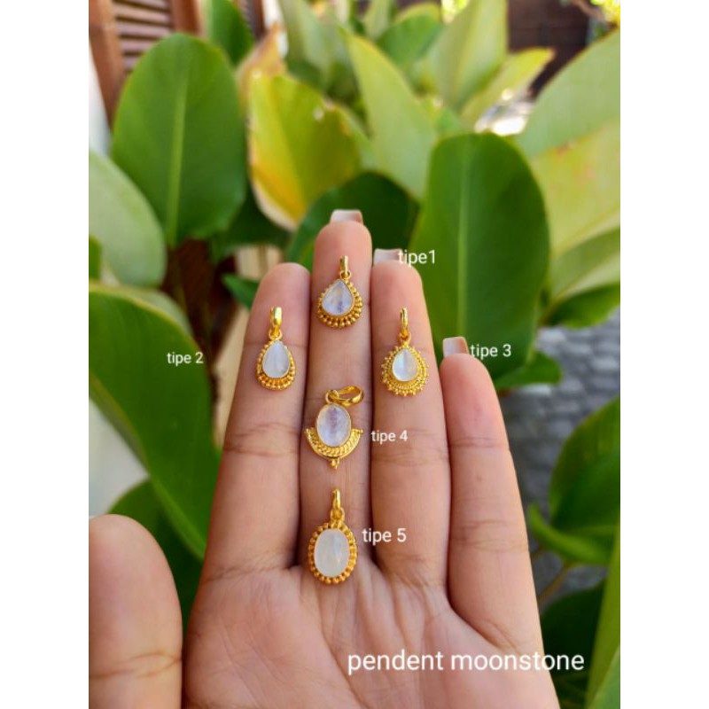 Liontin Moonstone Perak Lapis Emae