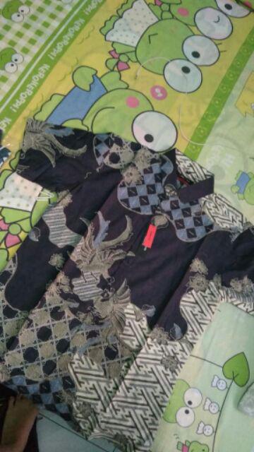 Kemeja Batik Pria Slim Fit Tk01