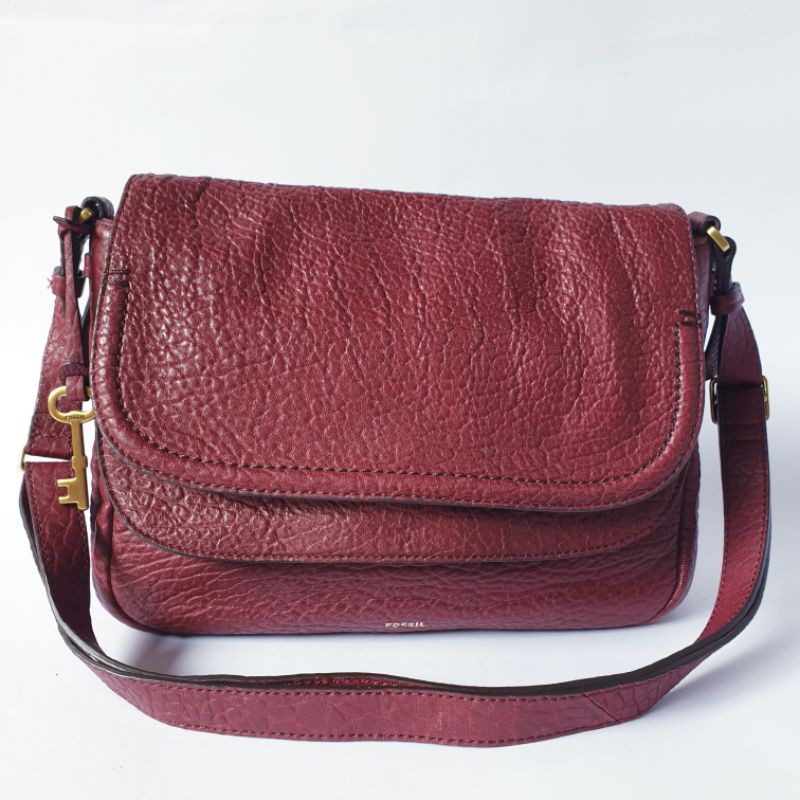 PRELOVED FOSSIL ORI Sling Bag maroon
