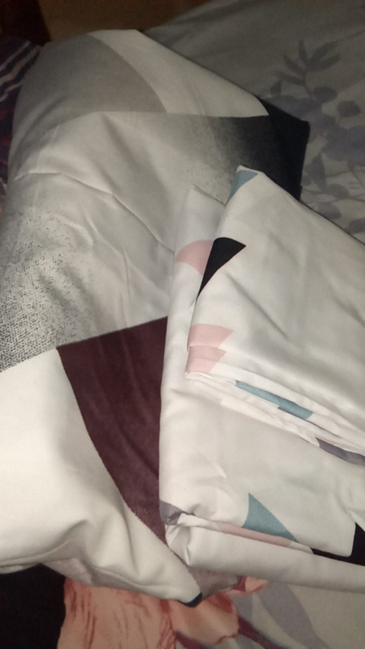 Kintakun Sprei 20x180x200 Set (tanpa Bed Cover Atau Selimut) Seprei Sprai Seprai Seri 4