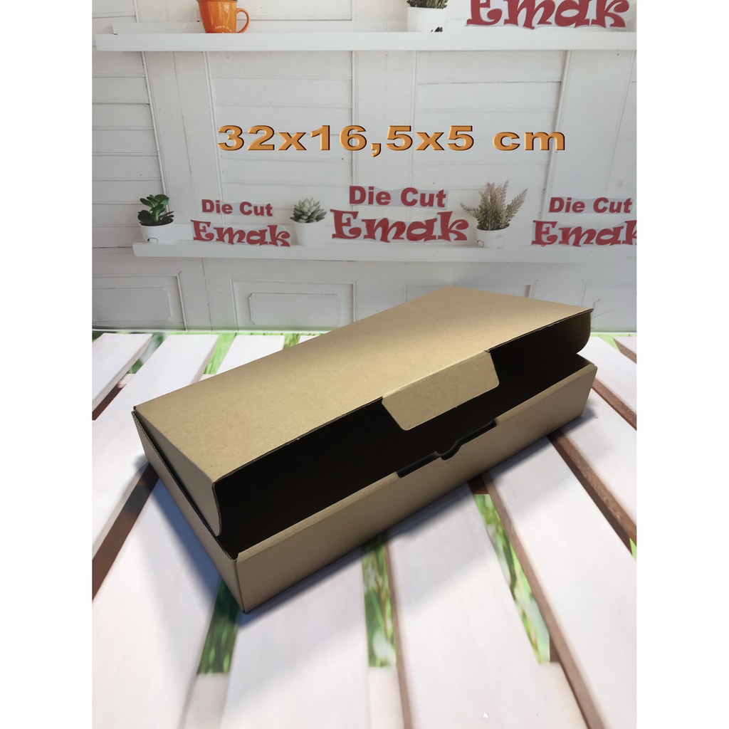 

kardus uk. 32x16,5x5 cm kotak box karton Die Cut