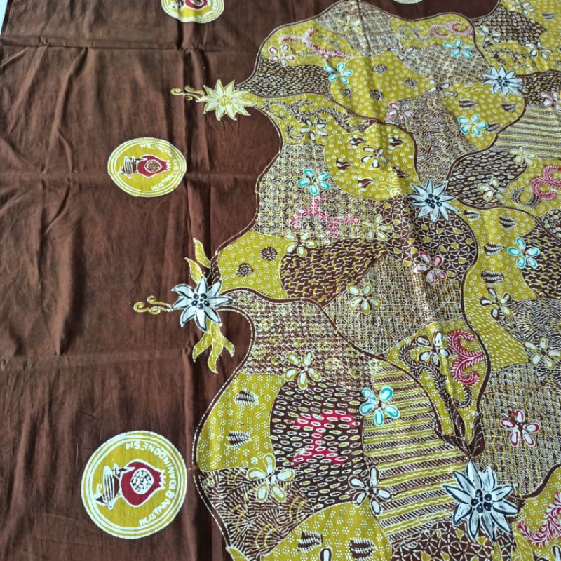 Batik berlogo IBI