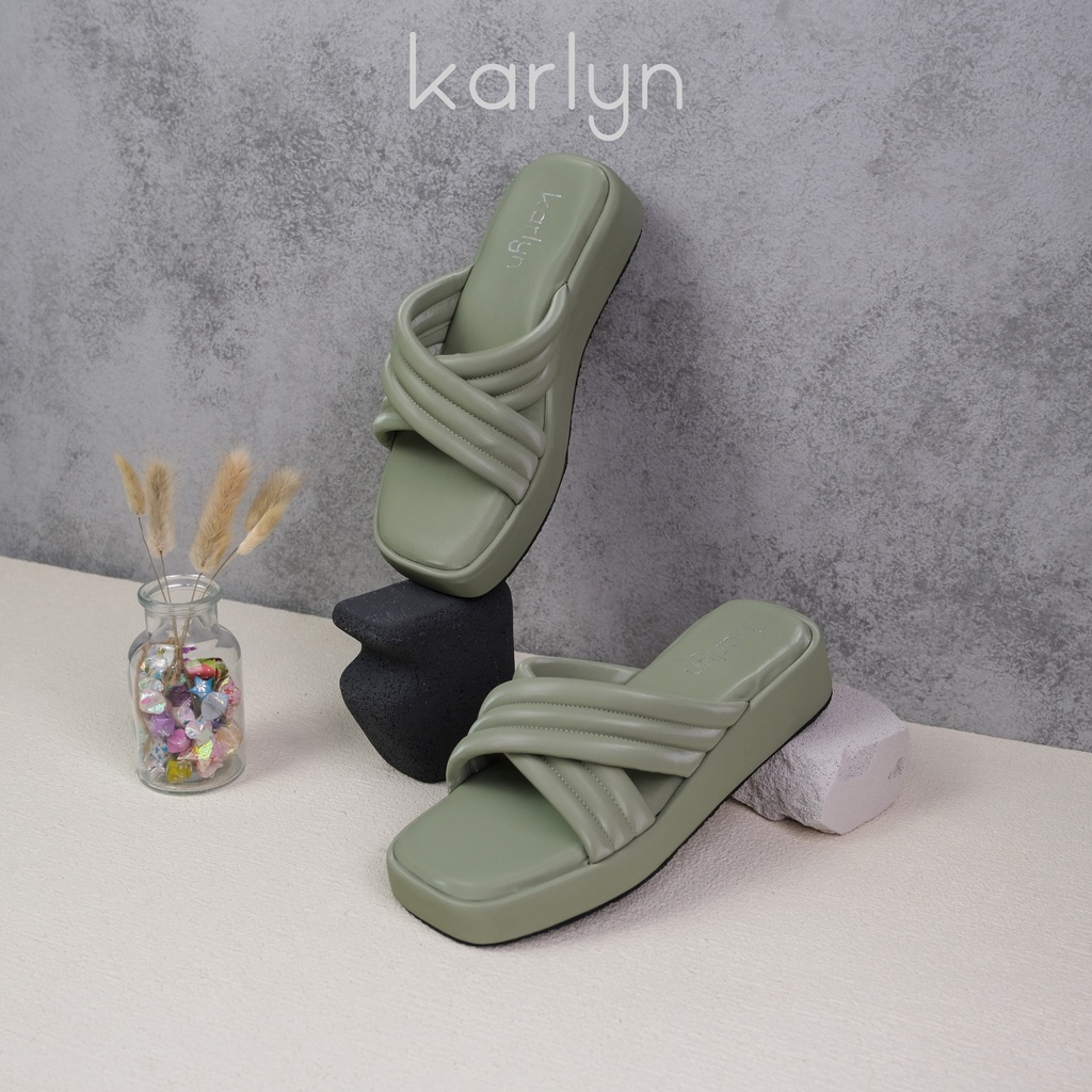 Karlyn Ester Platform Sandal