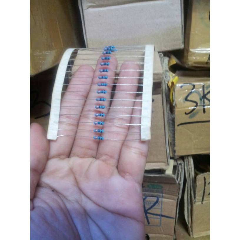 resistor 1/4w 100pc  taiwan semua ukuran ada bikin di catatan aja