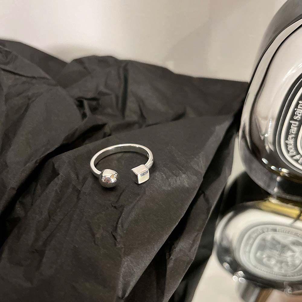 Cincin Model Terbuka Bentuk Bola Persegi Geometris Gaya Retro Minimalis Untuk Pria Dan Wanita