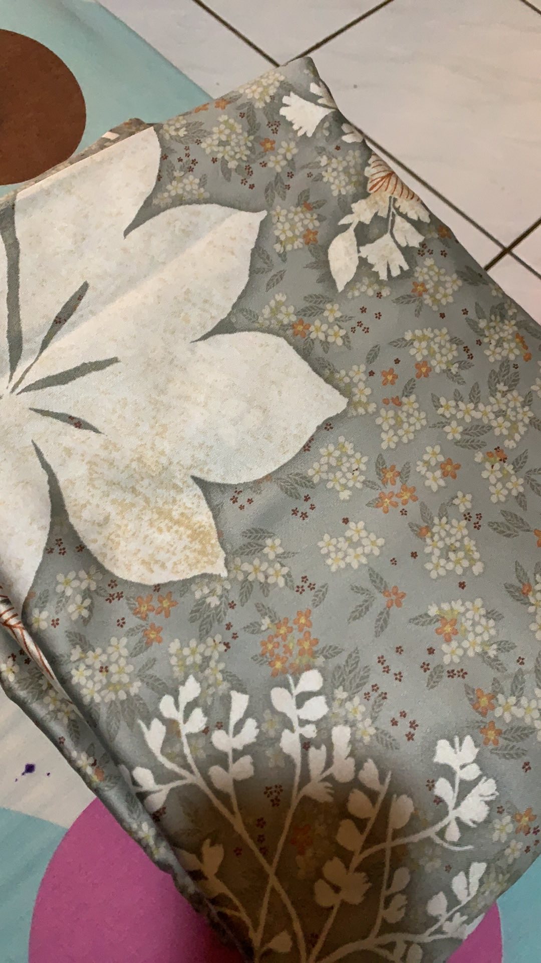 Moon Kain Sprei Meteran Sutra Tencel Serat Organik Minimalis Daun Modern Kalem Hijau Soft Pastel