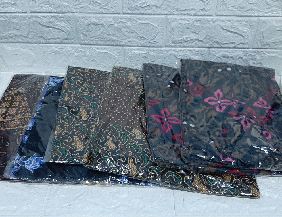 Batik Kalongan | Kemeja Batik Kantor