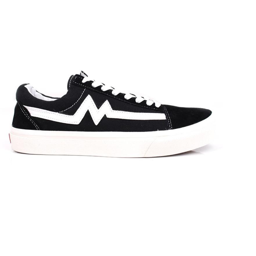 LIMITED EDITION Maxius Footwear/Sepatu Pria - Clasic Cave "Black White" #