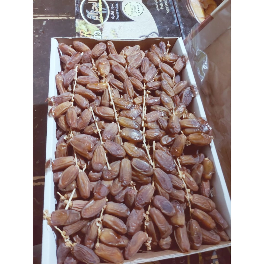 kurma tunisa tangkai isi 5kg